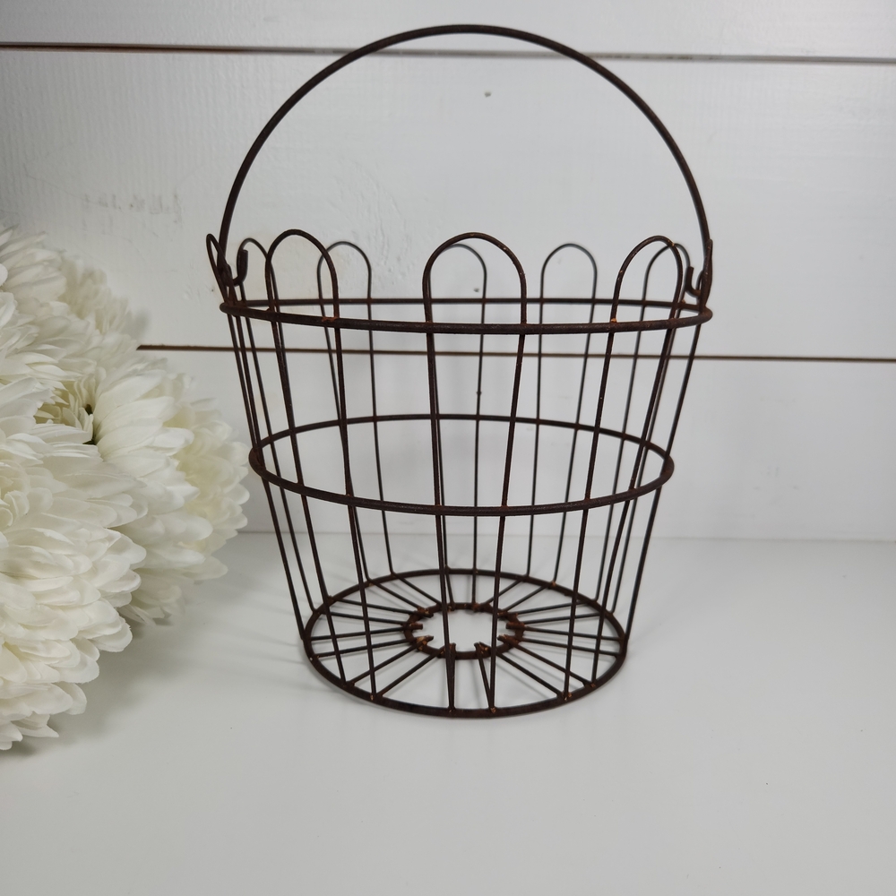 Antique Round Brown Wire Gathering Basket Rusty Wire Basket- Primitive Farmhouse